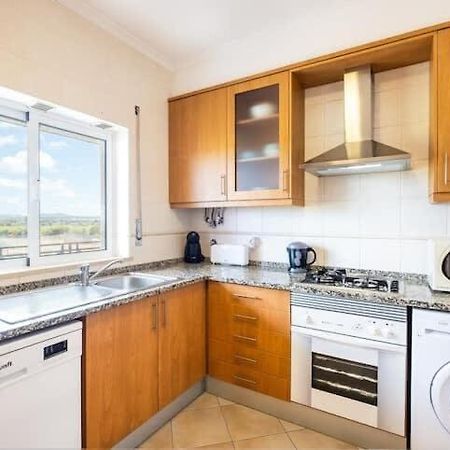 Apartment Alfarmar - Pool, Beach Only A Few Minutes Away Albufeira Ngoại thất bức ảnh