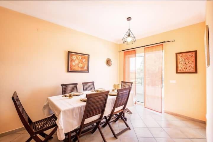Apartment Alfarmar - Pool, Beach Only A Few Minutes Away Albufeira Ngoại thất bức ảnh